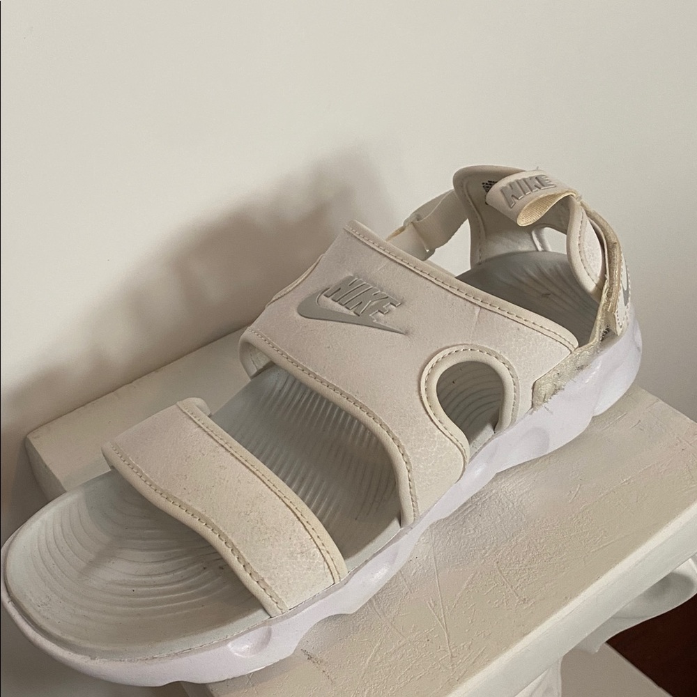 Nike Cream Adjustable Sandals